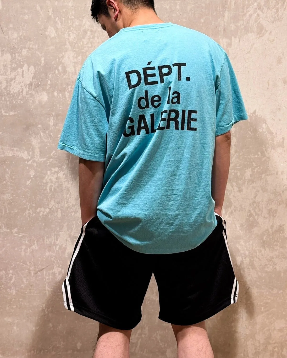 GALLERY DEPT. FRENCH TEE/LIGHT TEAL Lake Blue French Lake Blue S-XL Summer Dopamine Color American Retro Original Same OE Yarn Cone Fabric Garment Dyeing Printing Rewashed Water Distressing Simulates Natural Distressing Effect Correct Accessories Top Purchasing Level
